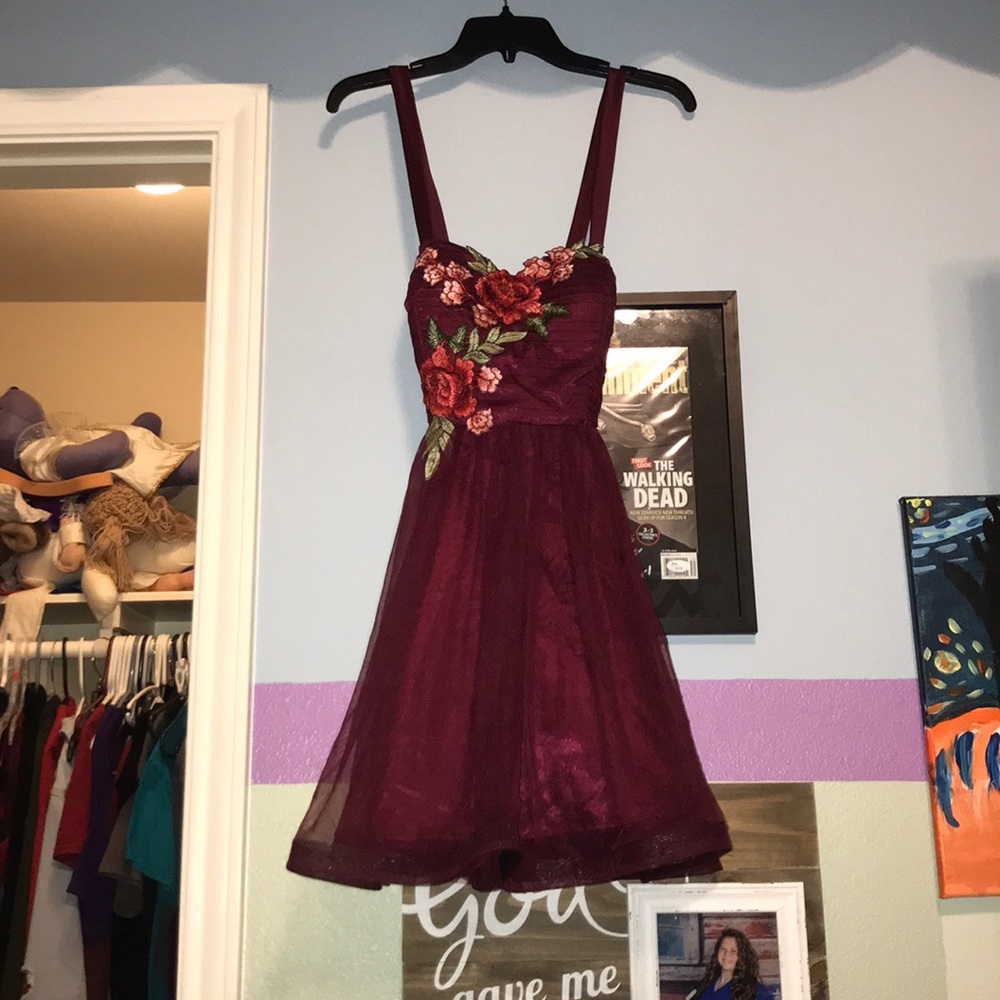 Burgundy Homecoming Dress. Size 7